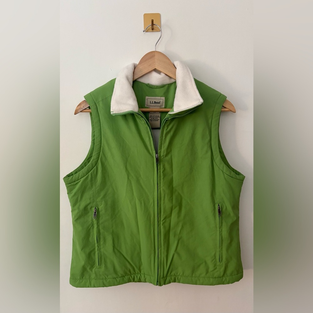 LL Bean | Women’s Bright Green Medium Fleece Lined Nylon‎ Full Zip Vest